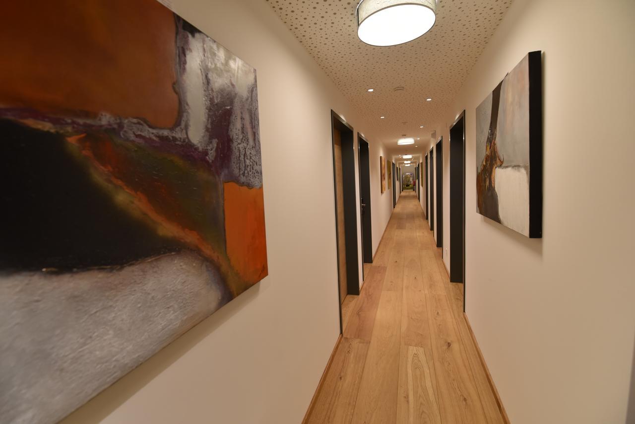 Aparthotel Nah Dran Дінґольфінґ Екстер'єр фото