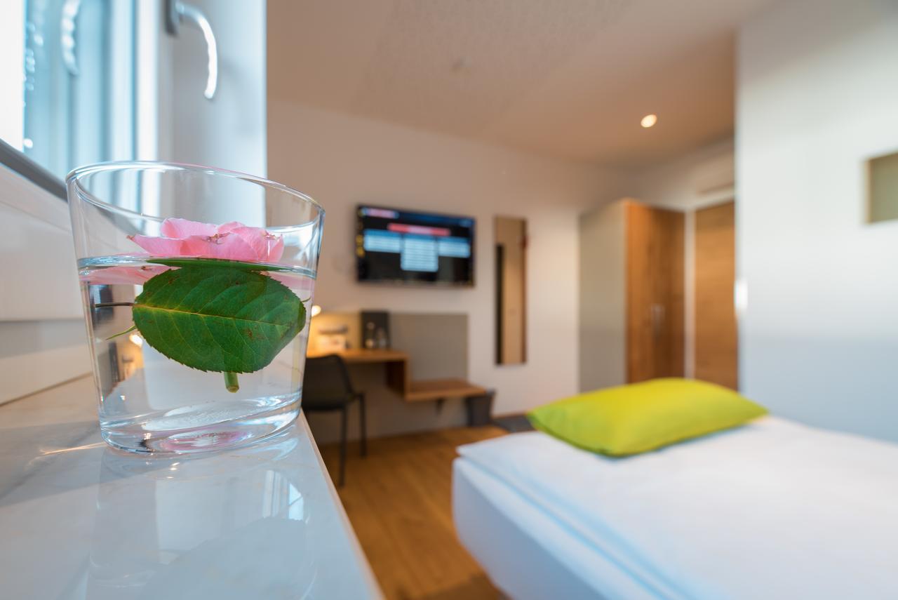 Aparthotel Nah Dran Дінґольфінґ Екстер'єр фото